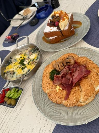 عکس بیزینس کافه پارلی