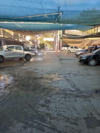 عکس کارواش آبگرم و بخار باران