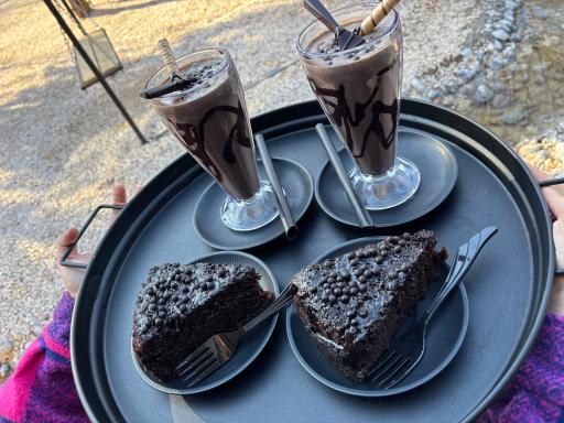 عکس کافه باغ ای وان 