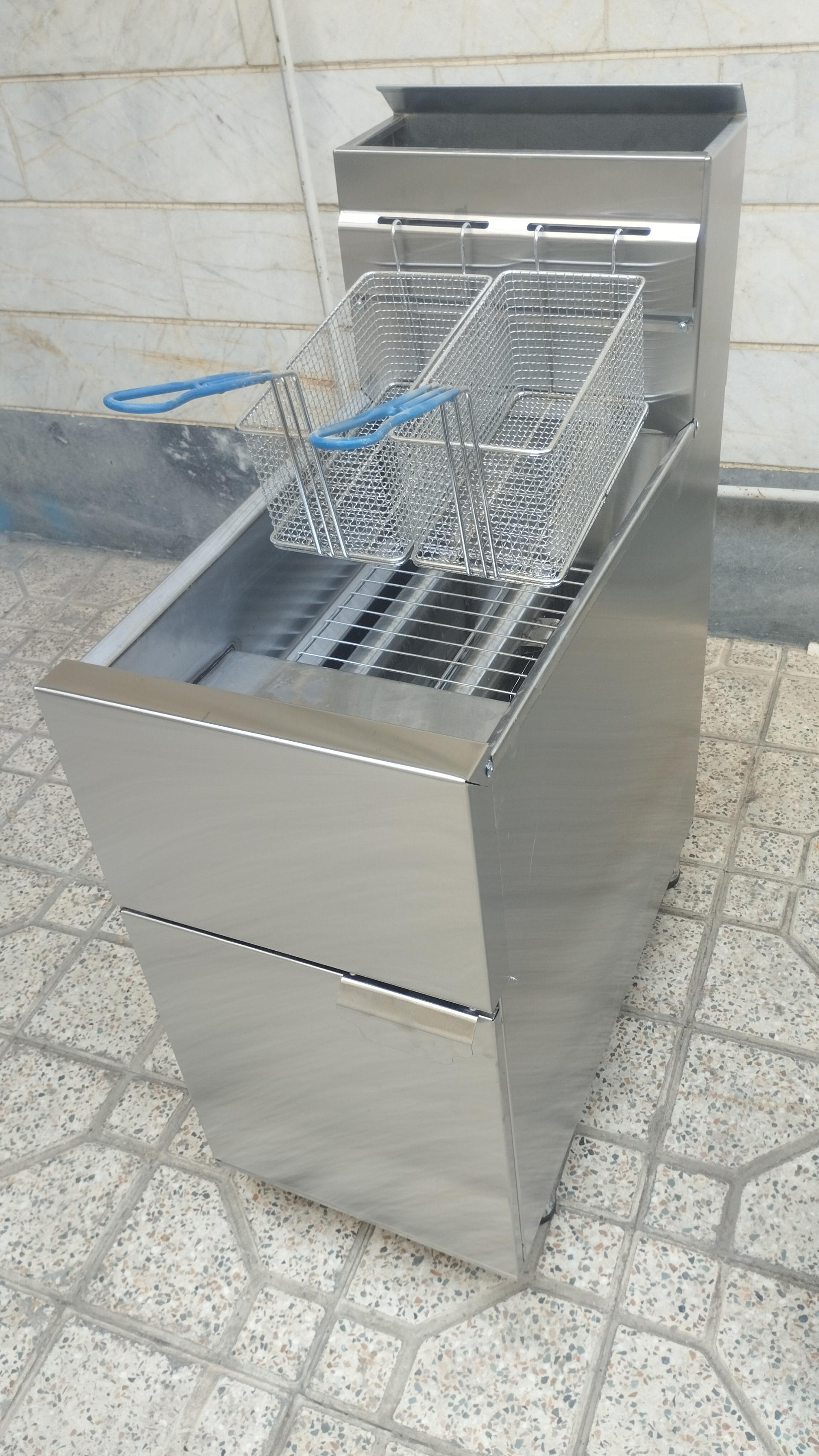 عکس تجهیزات آشپزخانه صنعتی آماتا استیل