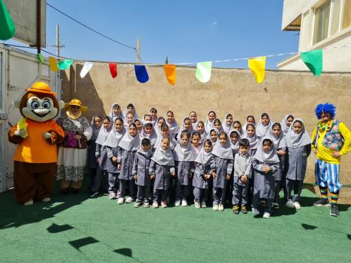عکس دبستان دخترانه غیر دولتی قدم برتر 