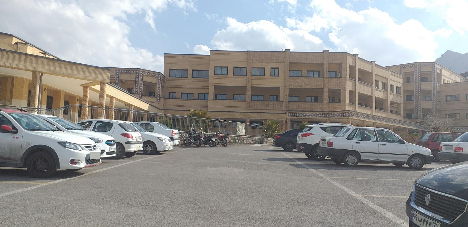 عکس دانشکده علوم تربیتی و روانشناسی