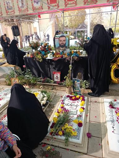 عکس مزار شهید حسین مولایی