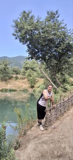 عکس چشمه و دریاچه گل رامیان