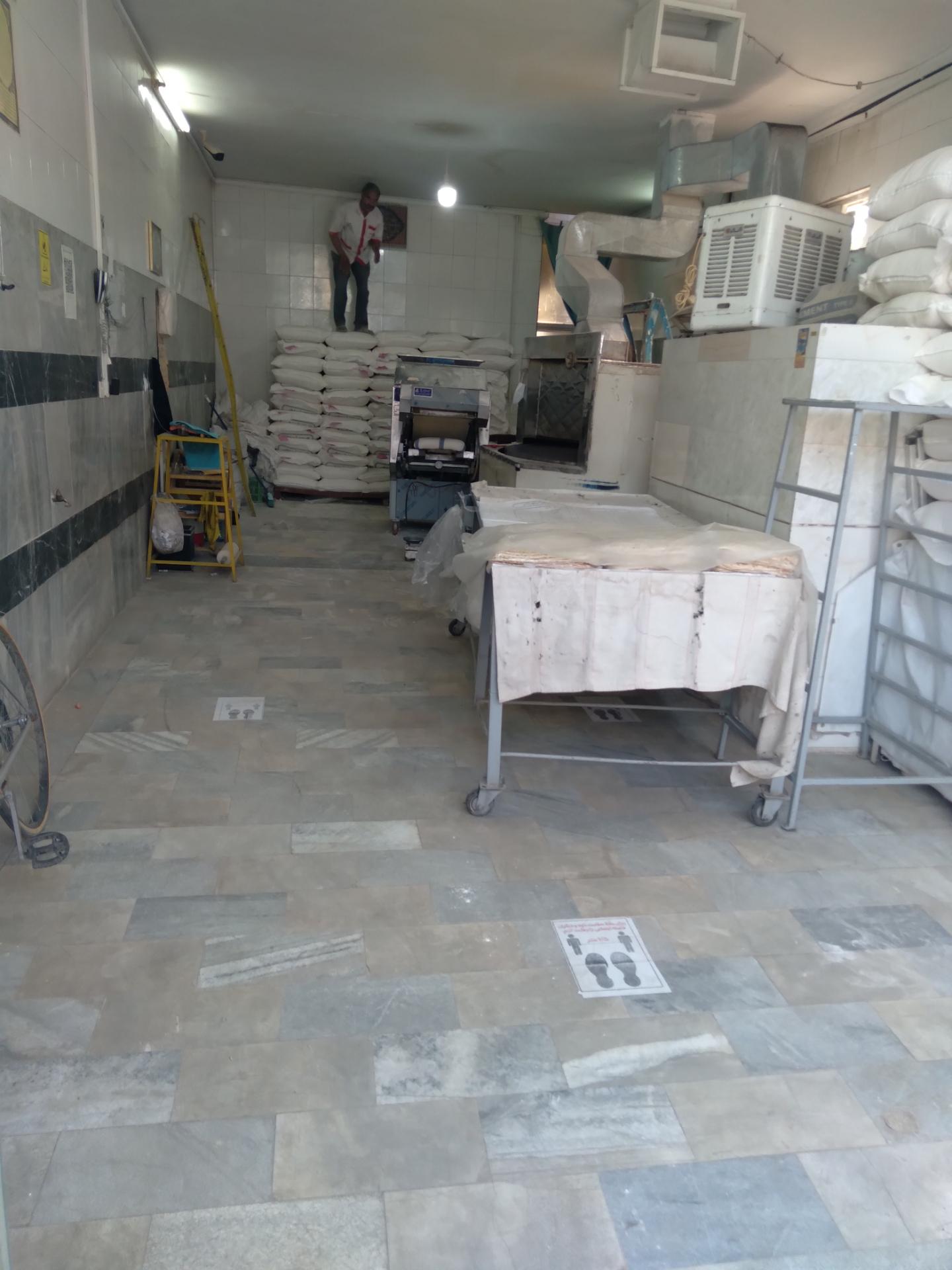 عکس نانوایی لواشی 