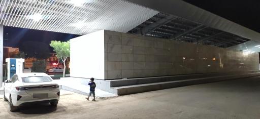 عکس ایستگاه شارژ خودرو برقی (پارک ملت اراک)