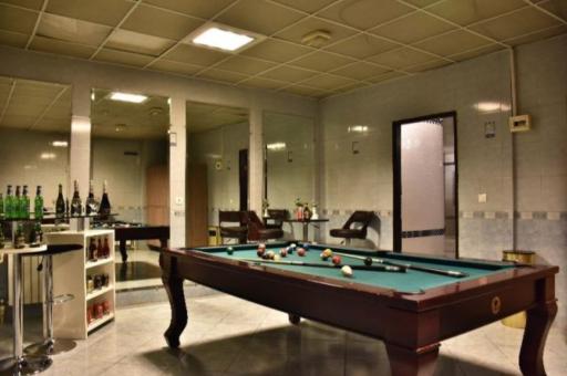 عکس هتل آپارتمان ایده آل