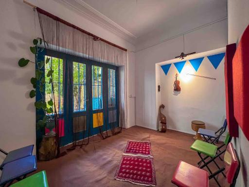 عکس خانه کهن آوش