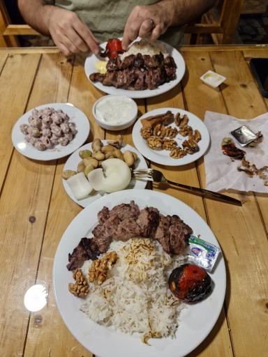 عکس رستوران چرب و چیلی 