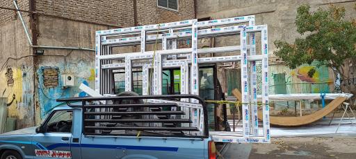 عکس تولید انواع درب و پنجره دوجداره پنجره برتر