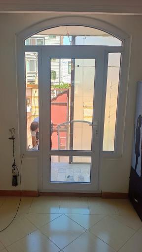 عکس تولید انواع درب و پنجره دوجداره پنجره برتر