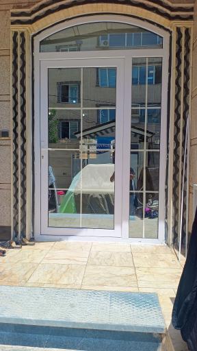 عکس تولید انواع درب و پنجره دوجداره پنجره برتر