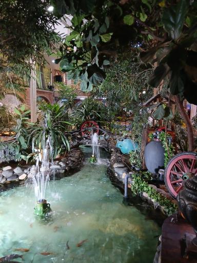 عکس رستوران سنتی برکه