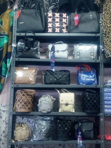 عکس فروشگاه پاییزان باباحیدر 