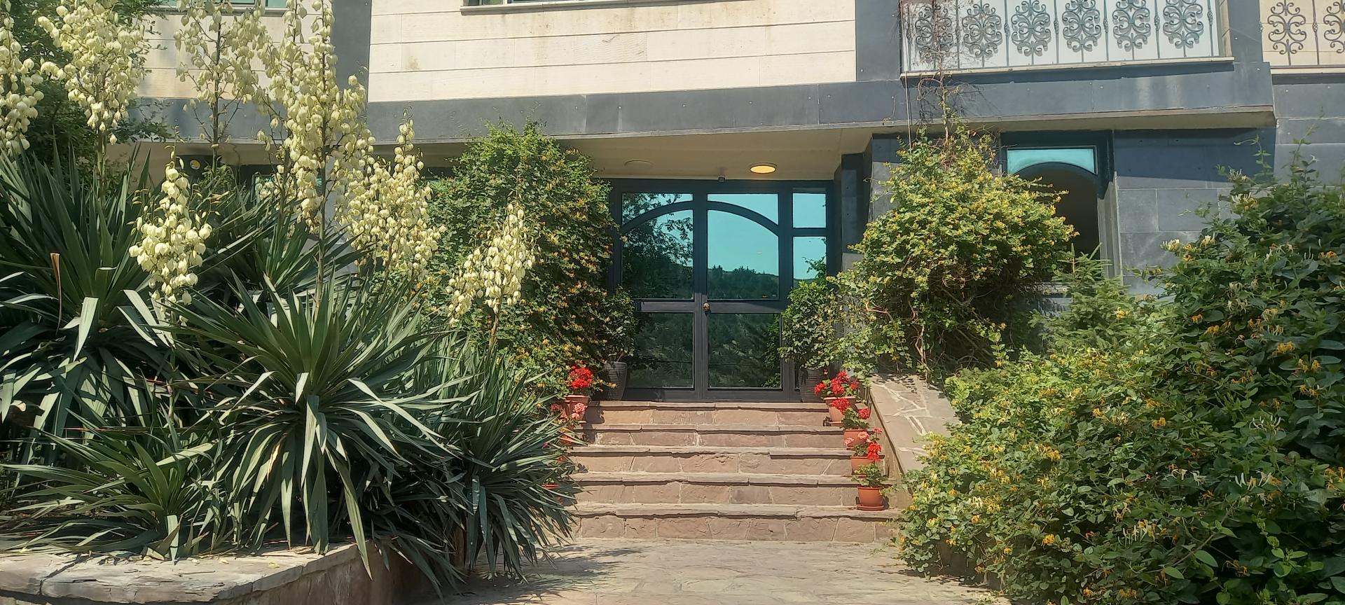 عکس ساختمان مهتاب