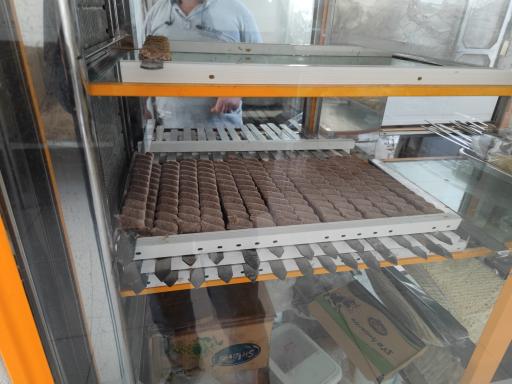 عکس غذاخوری ترنج