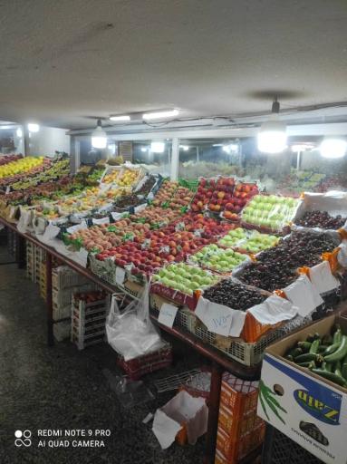 عکس ارزانسرای میوه  میرزایی