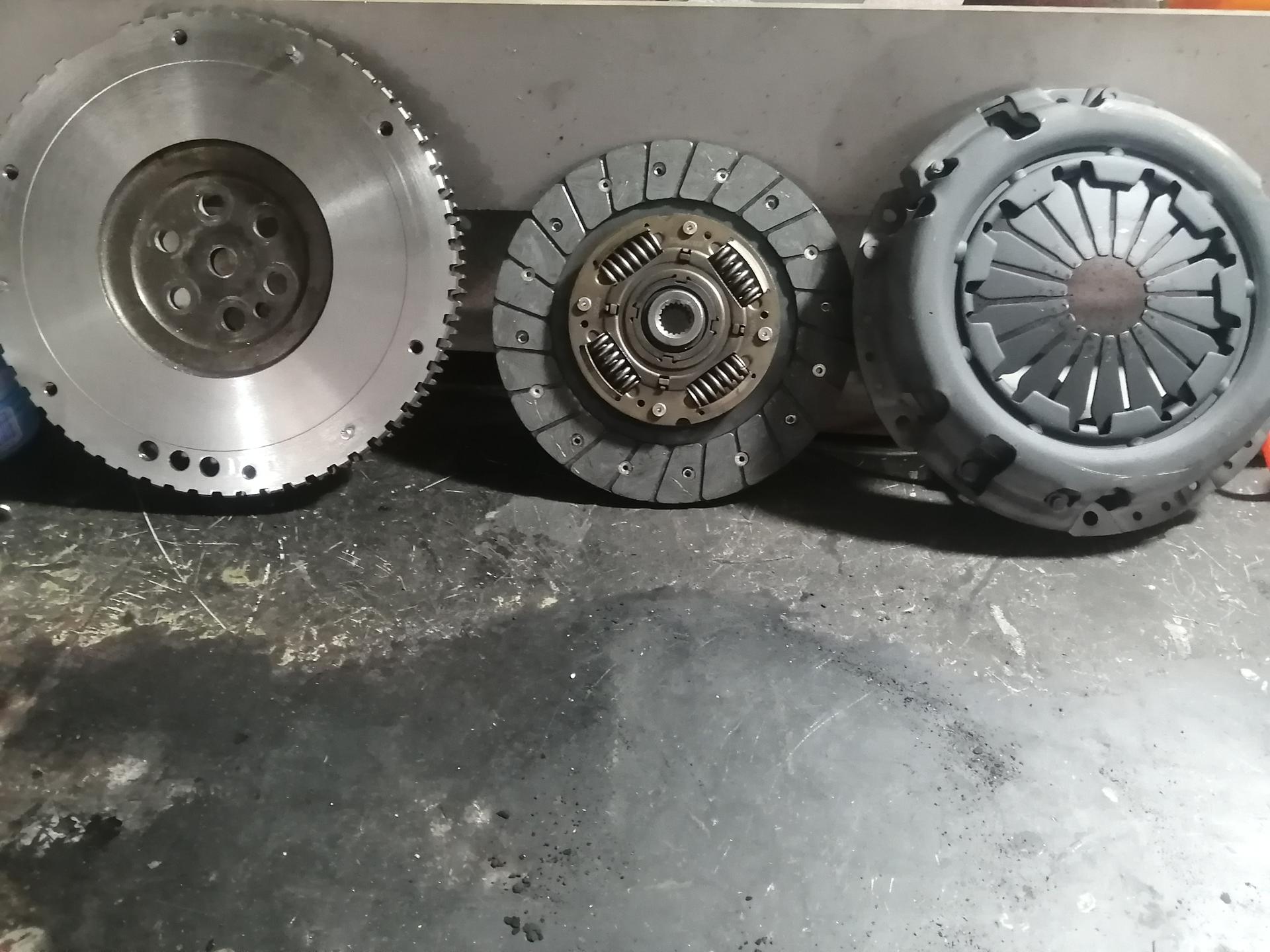 عکس  مرکز تخصصی دیسک و صفحه کلاچ زارعی