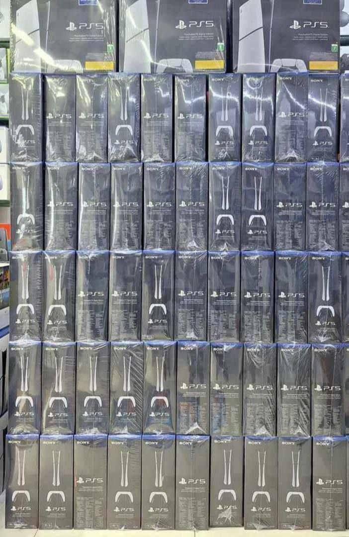 عکس فروشگاه پلی استیشن حسینی