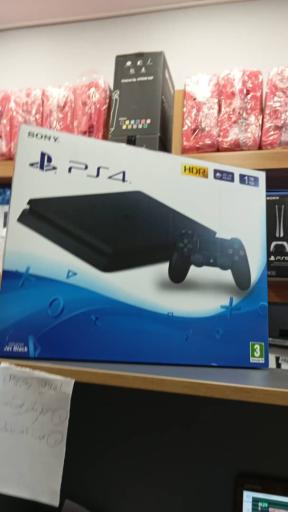 عکس فروشگاه پلی استیشن حسینی