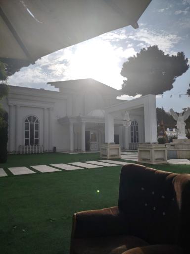 عکس باغ عمارت لیان