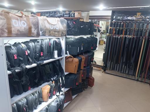 عکس تولیدی کیف و کمربند میلاد سرلک 