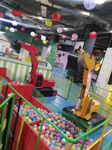 عکس شهربازی پنج ستاره