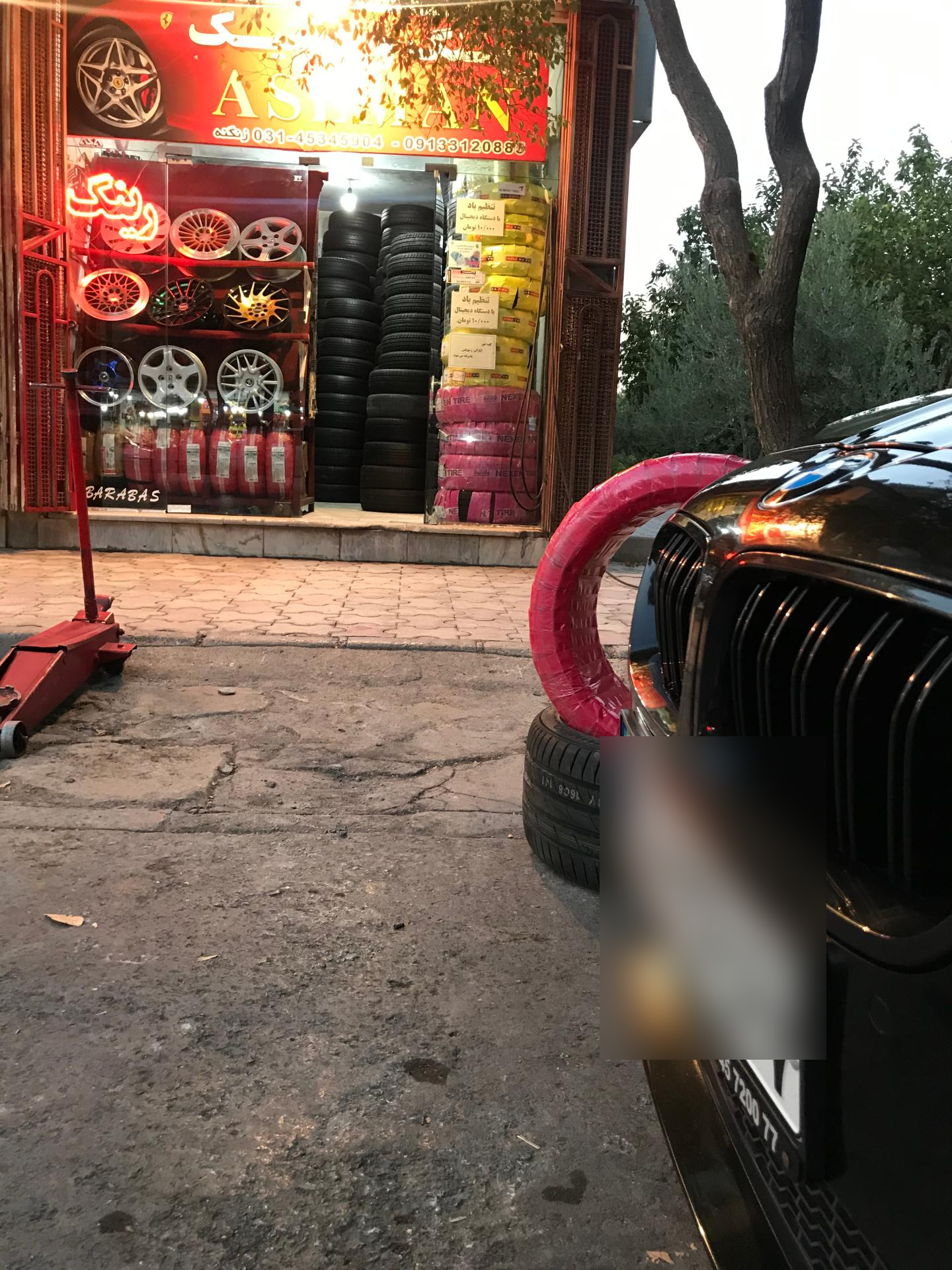عکس فروشگاه رینگ و لاستیک آسمان