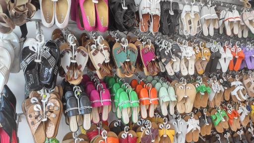 عکس فروشگاه کفش و صندل اسدی