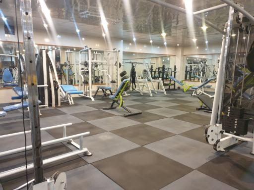 عکس  آکادمی آرشاوین ویژه بانوان