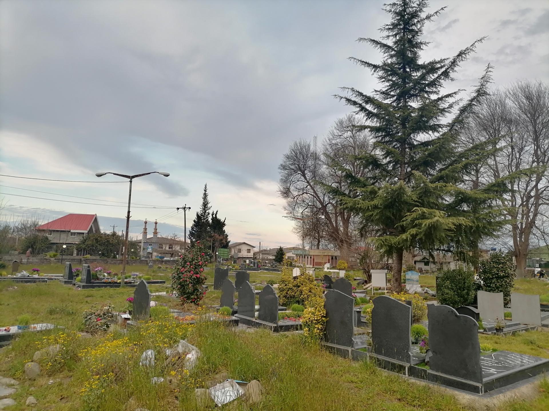 عکس آرامستان اوشیان