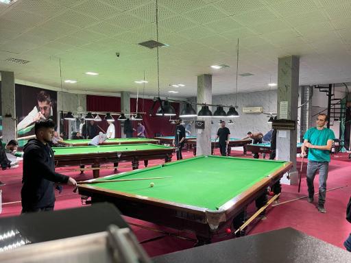 عکس باشگاه بیلیارد اسطوره