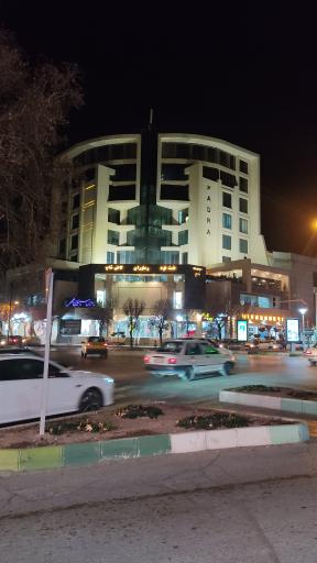 عکس مجتمع تجاری اداری پادرا