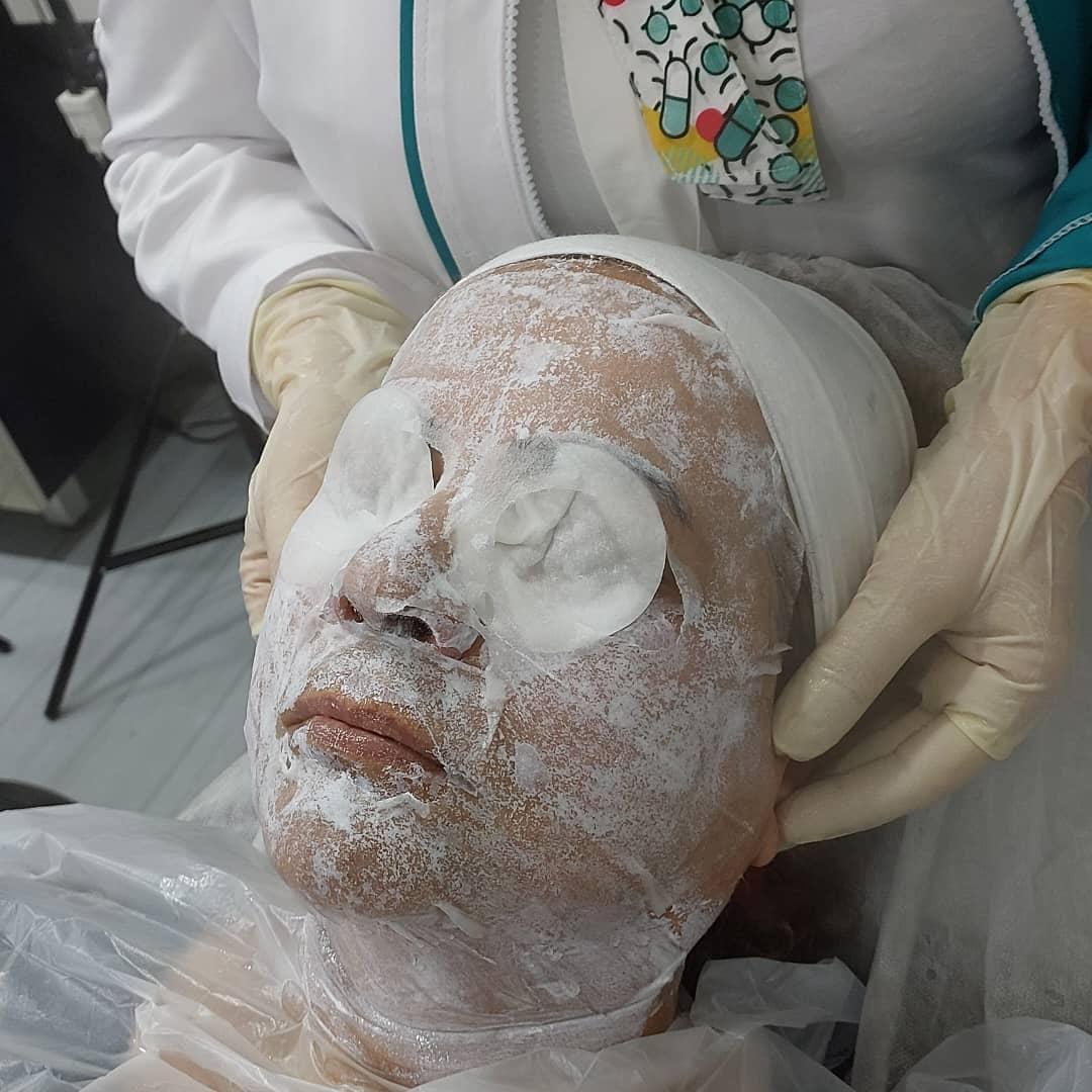 عکس مرکز لیزر و زیبایی پی کی