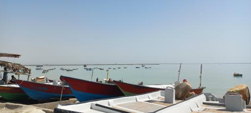 عکس ساحل بازار ماهی فروشان شهر کنارک