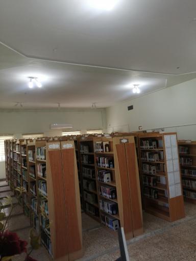 عکس کتابخانه عمومی شهید رجایی چوار