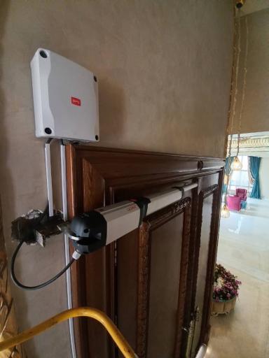 عکس دایان درب دیبا فروش و تعمیرات جک پارکینگی کرکره و راهبند 