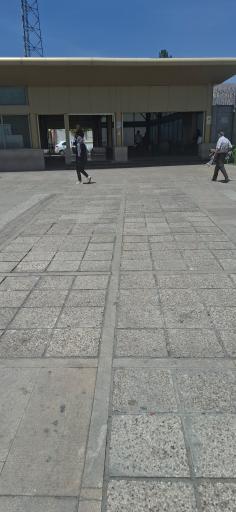 عکس ورودی ایستگاه مترو میرزای شیرازی