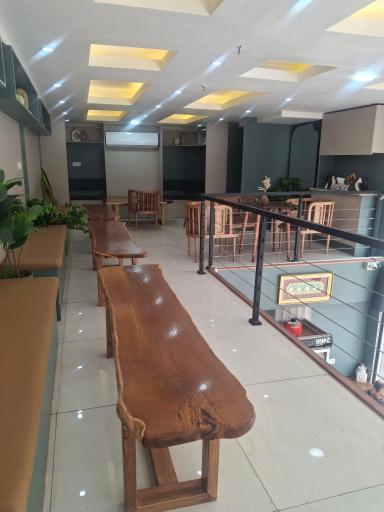 عکس کافه اسمایل