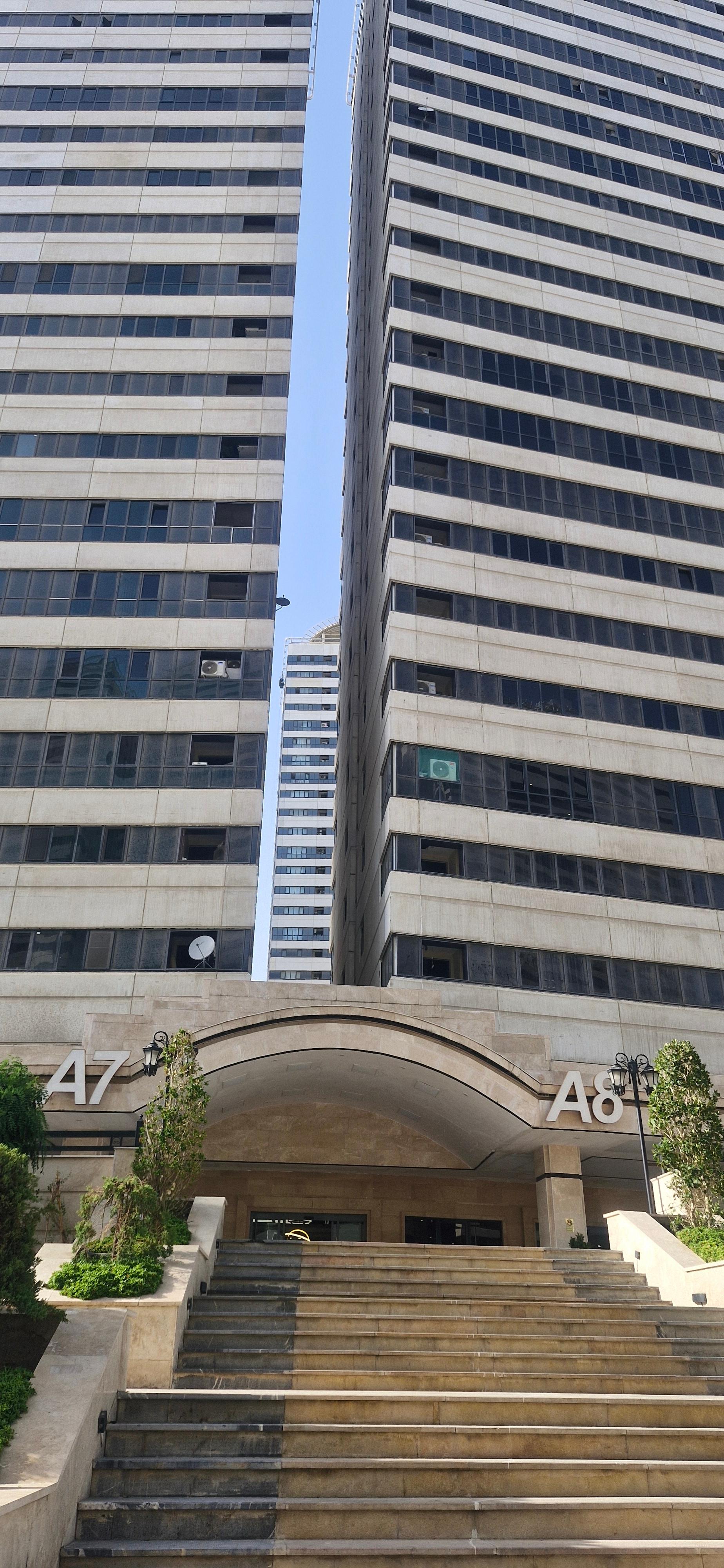 عکس برج شهید مصطفی صدرزاده (A8)