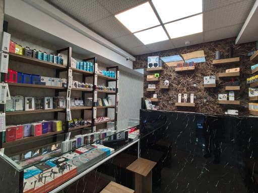 عکس فروشگاه و خدمات موبایل فرزاد