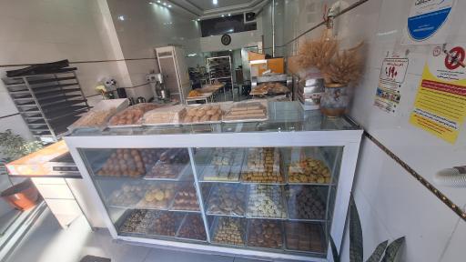 عکس نان و کیک دارچین