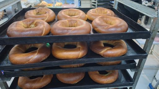 عکس نان و کیک دارچین