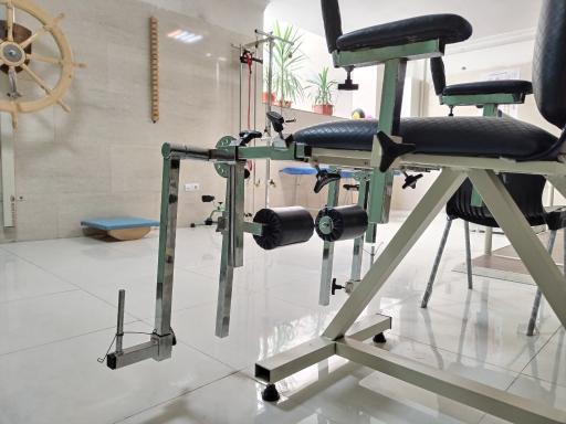 عکس فیزیوتراپی اسفند