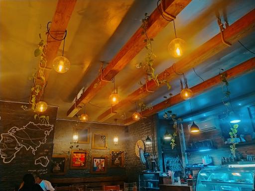 عکس کافه رستوران ایتالیایی می