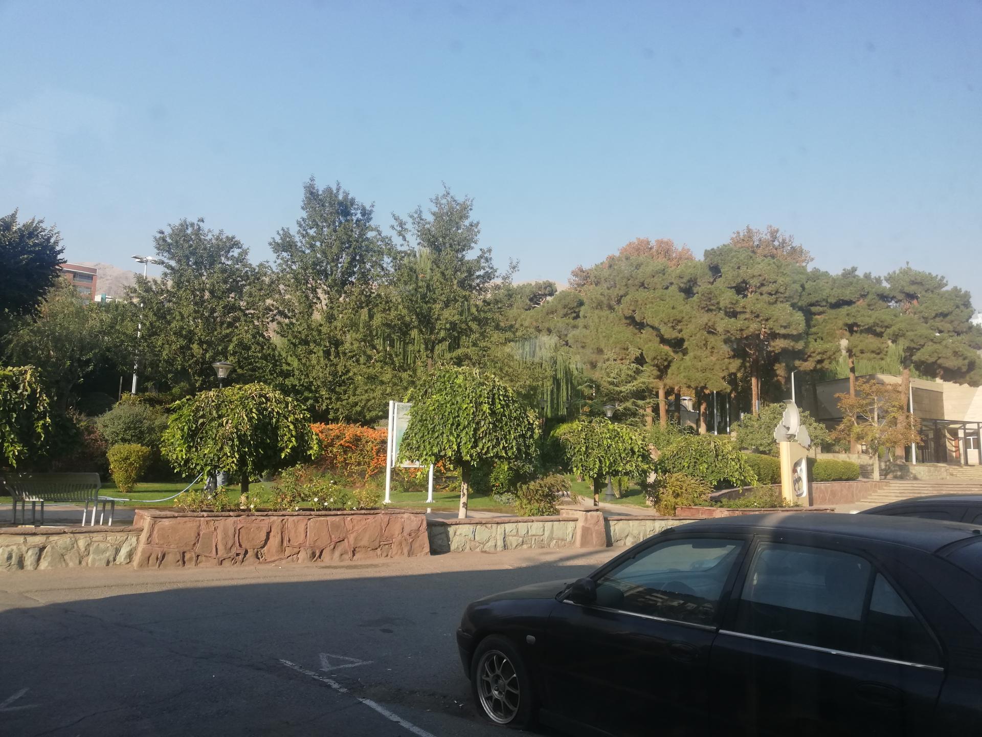 عکس درب ورودی پارک