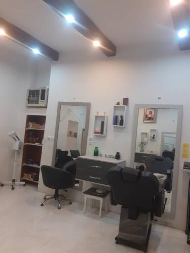 عکس سالن زیبایی نیلوفر مرادی 