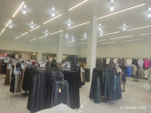 عکس فروشگاه پوشاک سرو