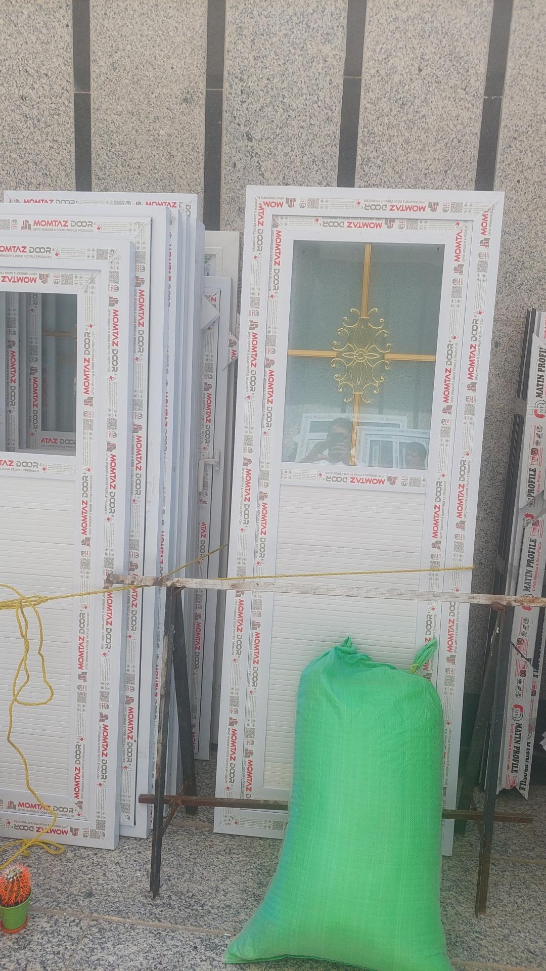 عکس کارگاه پنجره دوجداره شکری