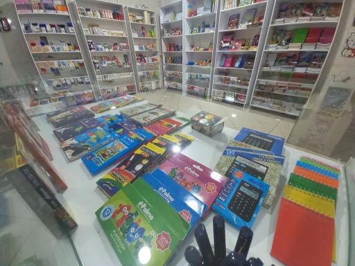 عکس لوازم التحریر لیرا